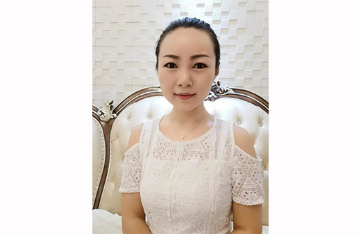 “世”在人為 | 世友地板新疆烏魯木齊經(jīng)銷商張寶月：服務(wù)快一步，業(yè)績上一層